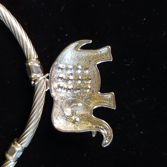 14" Silvertone Elephant with Rhinestones Necklace - Picture 3 of 5